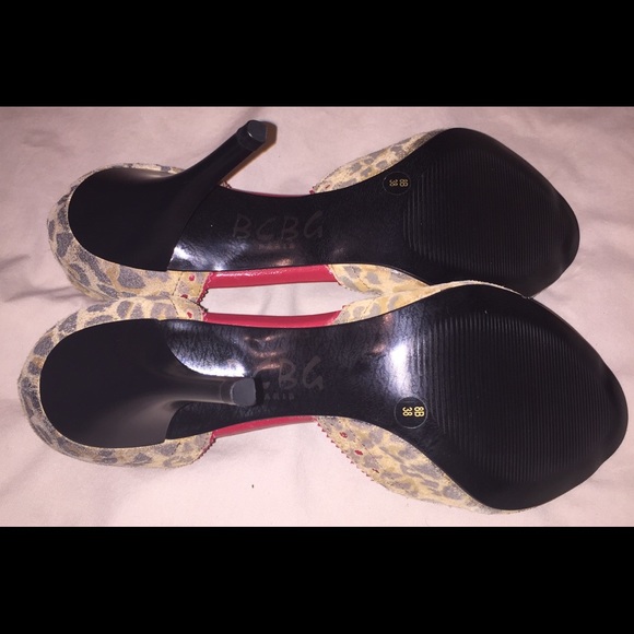Leopard print BCBG heels - Picture 4 of 4
